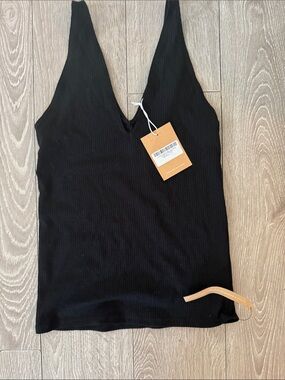 NWT Reformation Women’s Double Ribbed V-Neck Tank Top - Black